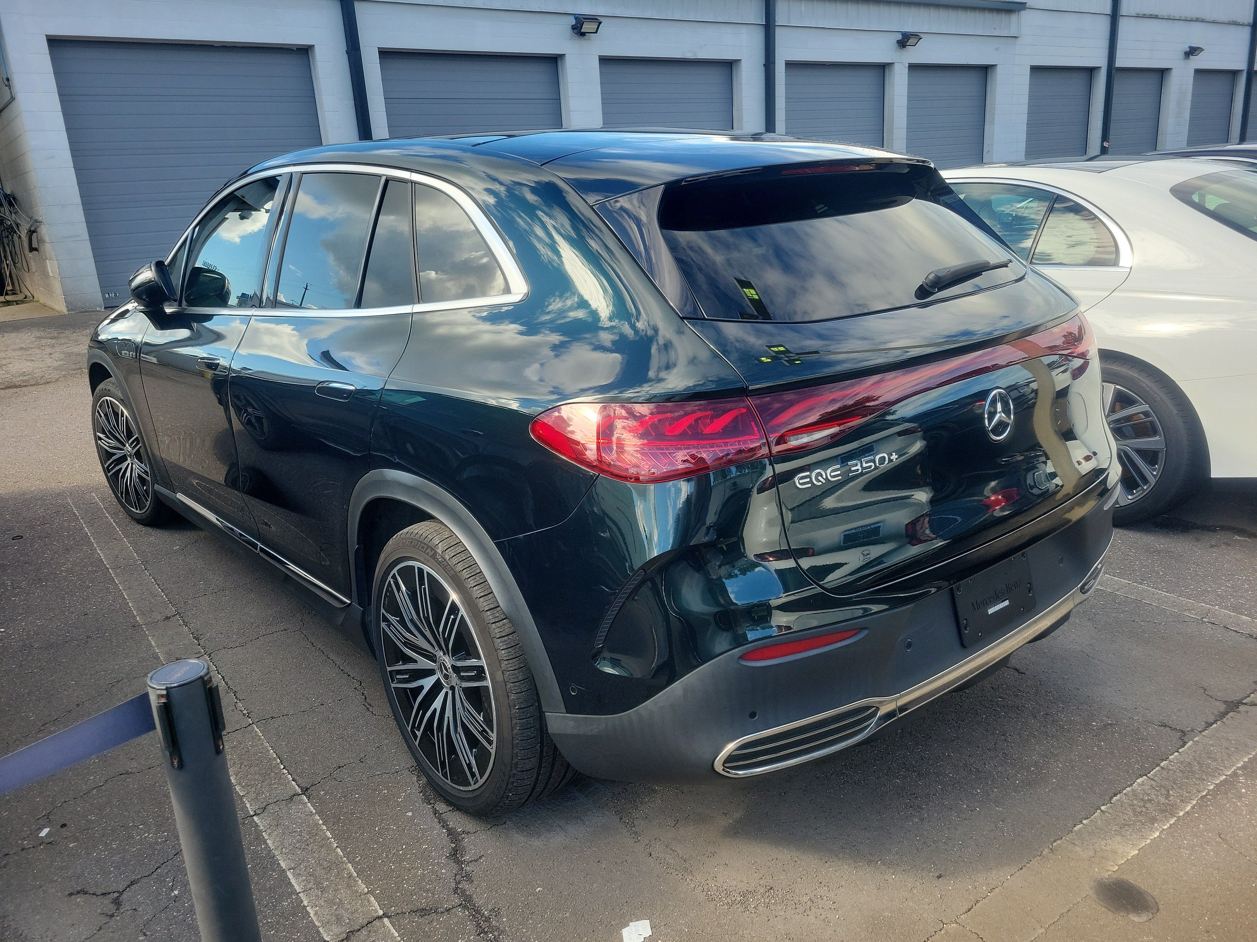 Used 2024 Mercedes-Benz EQE 350+ SUV image 4