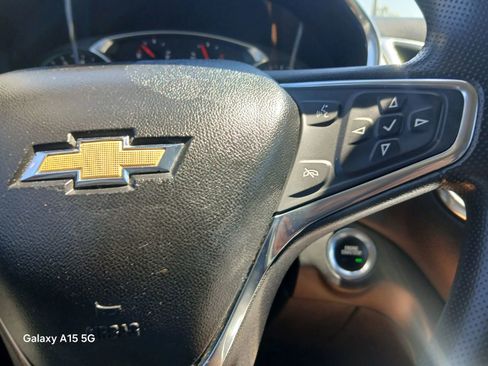 Used 2021 Chevrolet Equinox LT image 30