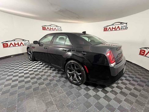 Used 2021 Chrysler 300 Touring L RWD image 6