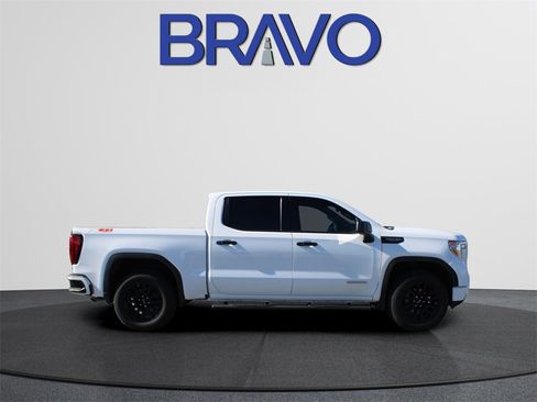 Used 2021 GMC Sierra 1500 Elevation image 3