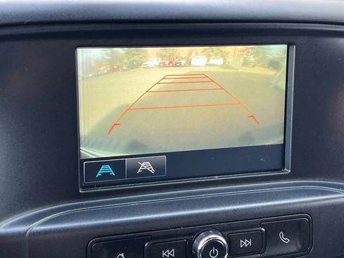 Used 2017 Chevrolet Silverado 1500 Custom image 21