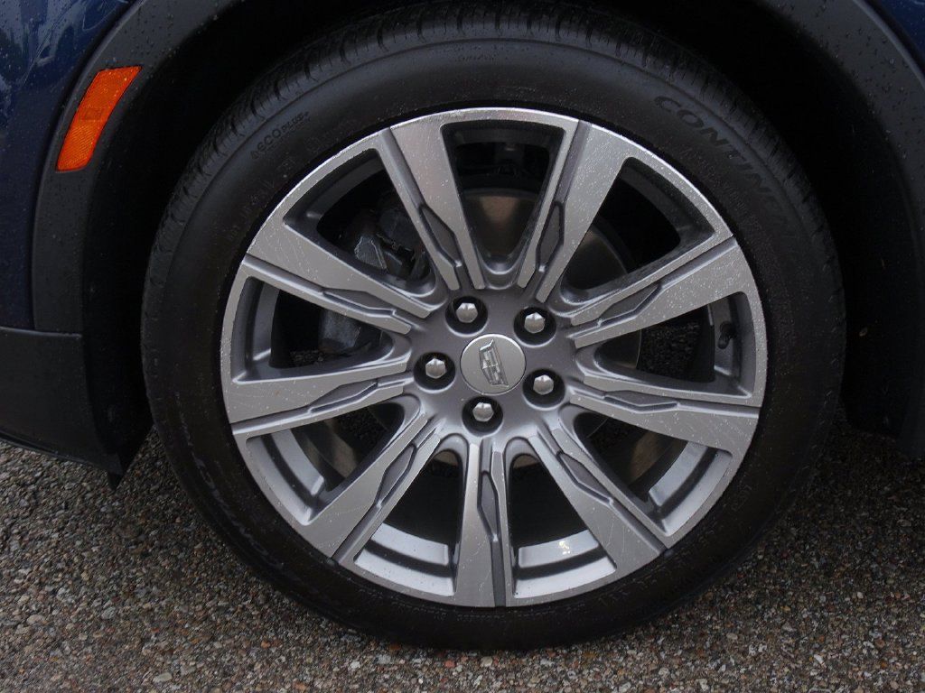 Used 2019 Cadillac XT4 Premium Luxury FWD image 28