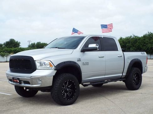 Used 2015 RAM 1500 Laramie AWD/4WD image 1