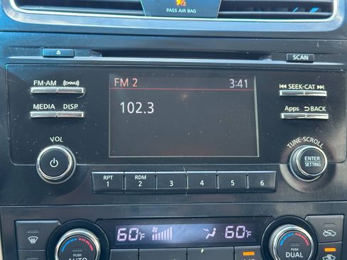 Used 2014 Nissan Altima 2.5 SV FWD image 36