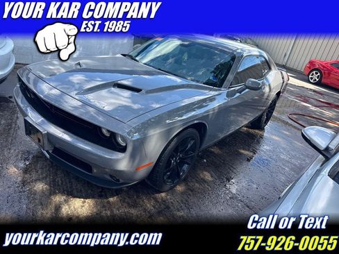 Used 2017 Dodge Challenger SXT Plus RWD image 1