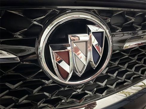 Used 2023 Buick Envision Avenir image 65