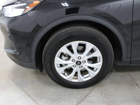 Used 2025 Ford Escape Active FWD image 33