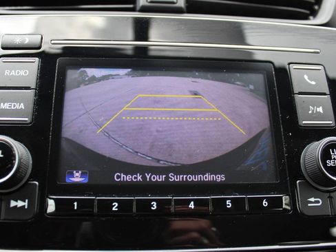 Used 2018 Honda CR-V LX image 10