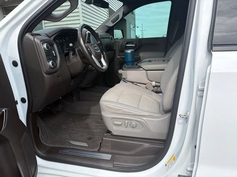 Used 2020 GMC Sierra 1500 Elevation w/ Elevation Value Package AWD/4WD image 16