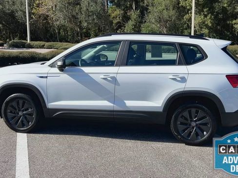 Used 2023 Volkswagen Taos S image 6