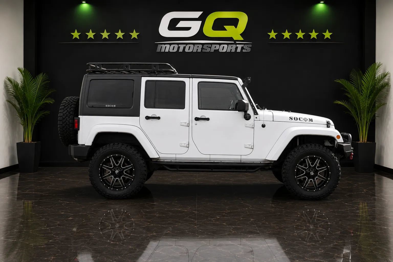 Used 2017 Jeep Wrangler Unlimited Sahara w/ Connectivity Group AWD/4WD image 8