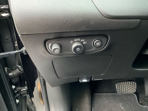 Used 2023 Buick Encore GX Preferred w/ Cold Weather Comfort Package image 21