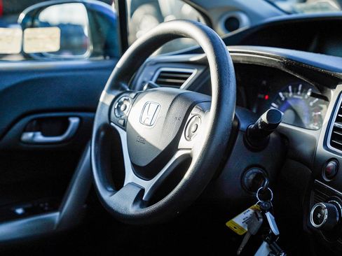 Used 2014 Honda Civic LX image 16