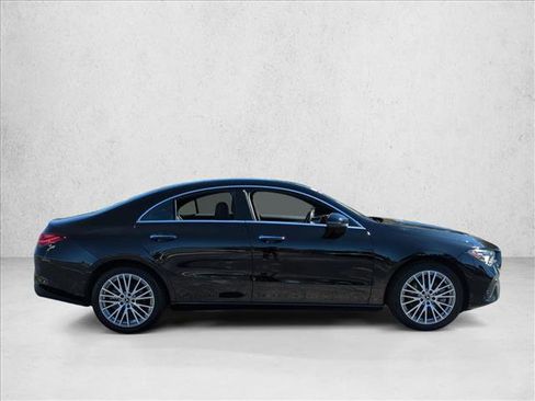 Used 2025 Mercedes-Benz CLA 250 image 4