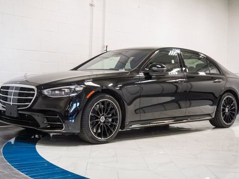 Used 2024 Mercedes-Benz S 580 S 580 w/ AMG Line image 4