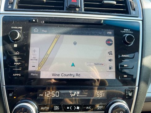 Used 2018 Subaru Outback 2.5i Premium image 14