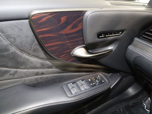 Used 2019 Lexus LS 500 AWD w/ Interior Upgrade Package image 39