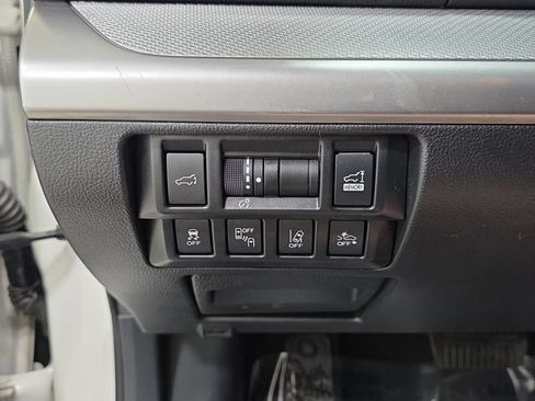 Used 2019 Subaru Outback 2.5i Premium AWD/4WD image 26