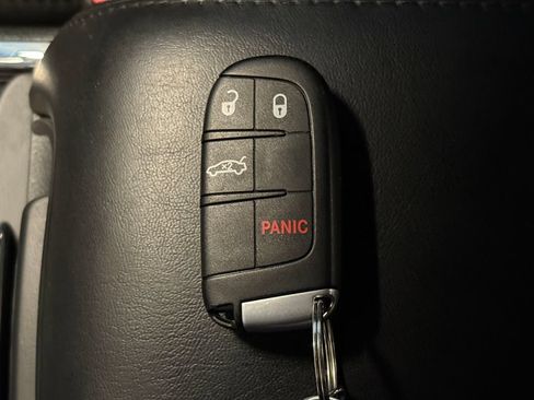 Used 2014 Dodge Charger SE RWD image 32