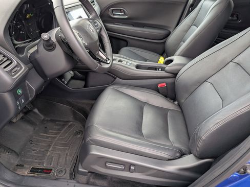 Used 2020 Honda HR-V Touring image 9