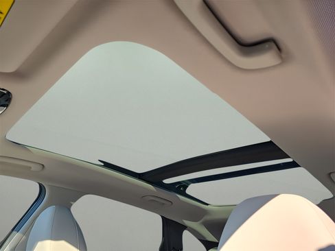 Certified 2025 Hyundai Tucson Limited FWD image 18