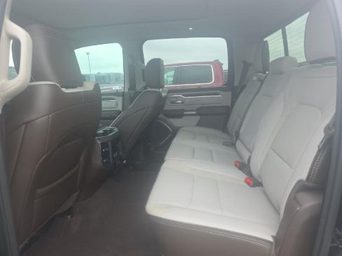 Used 2025 RAM 1500 Laramie AWD/4WD image 5
