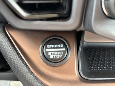Certified 2024 Ford Bronco Sport Outer Banks w/ Tech Package AWD/4WD image 32