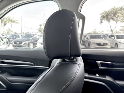 Used 2024 Kia Telluride S FWD image 16