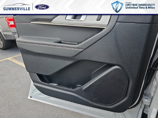 New 2026 Ford Explorer Active RWD image 33