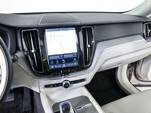 Certified 2024 Volvo XC60 B5 Ultimate AWD/4WD image 15