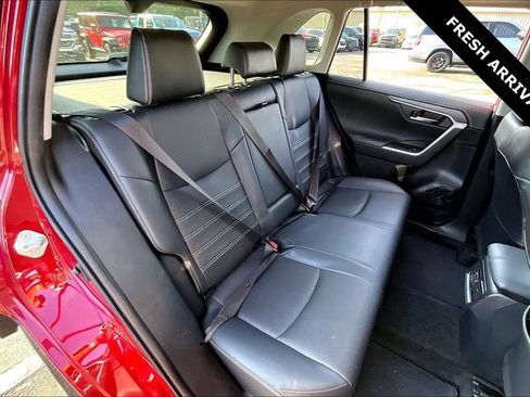 Used 2020 Toyota RAV4 Limited w/ Limited Grade Weather Package AWD/4WD image 24