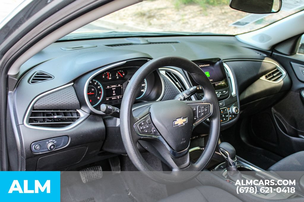 Used 2025 Chevrolet Malibu LT FWD image 21