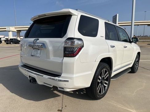 Used 2016 Toyota 4Runner Limited image 13