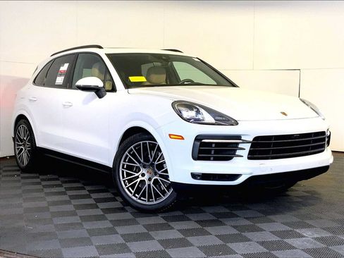 Certified 2023 Porsche Cayenne Platinum Edition AWD/4WD image 9