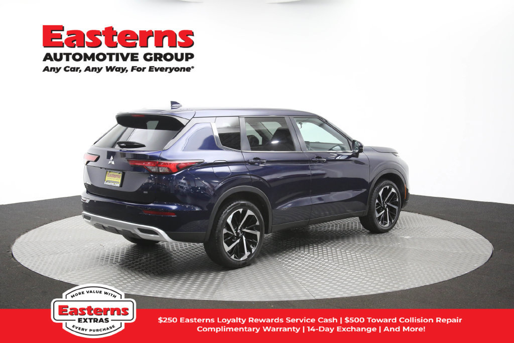 Used 2024 Mitsubishi Outlander SE FWD image 43