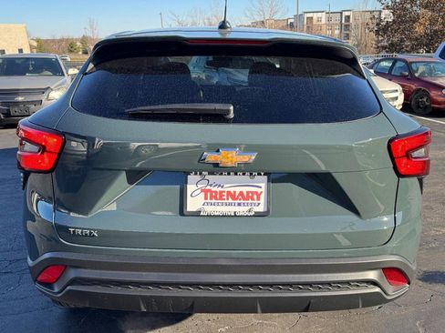 New 2026 Chevrolet Trax LS image 28