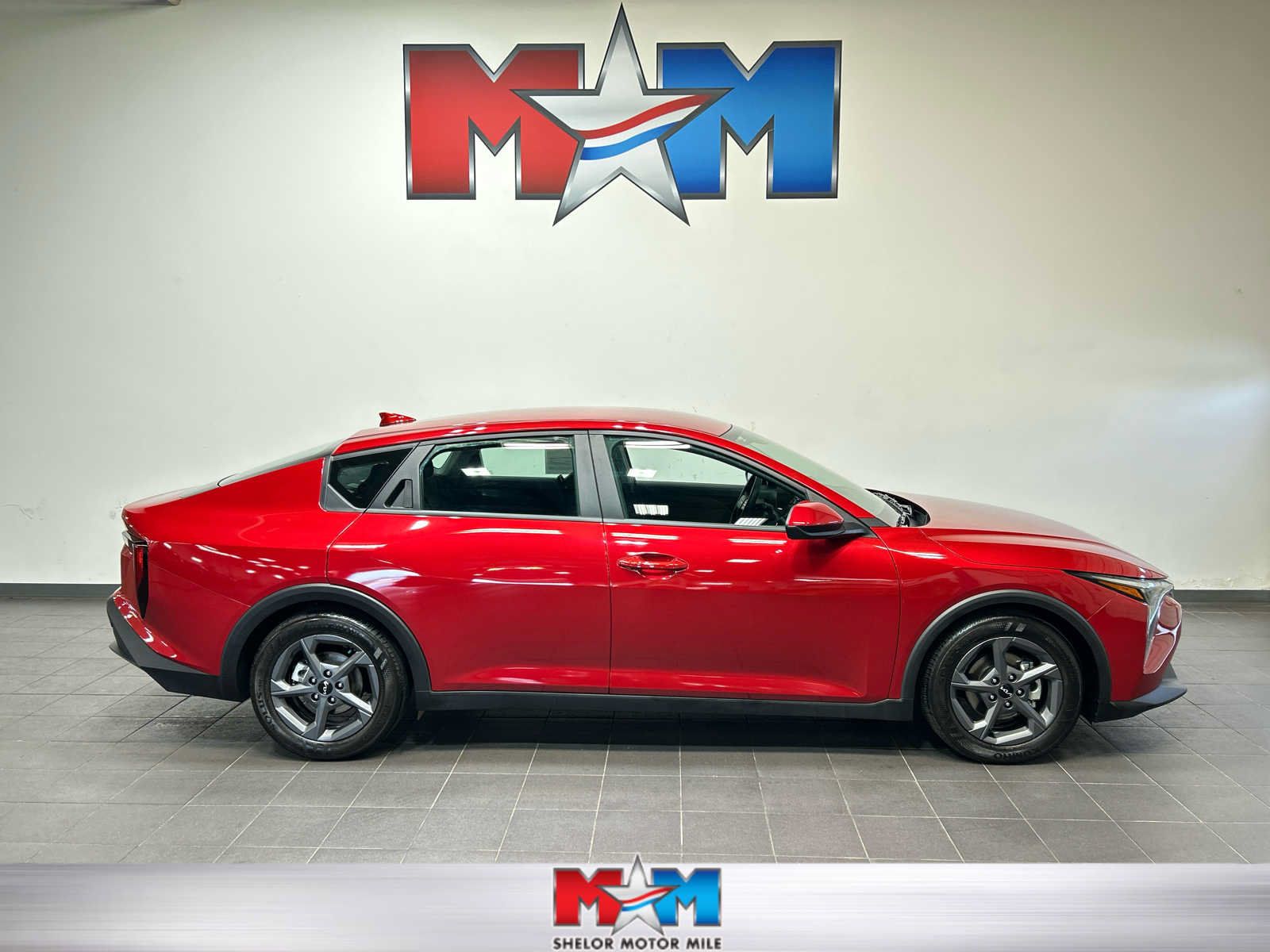 Used 2025 Kia K4 FWD image 1