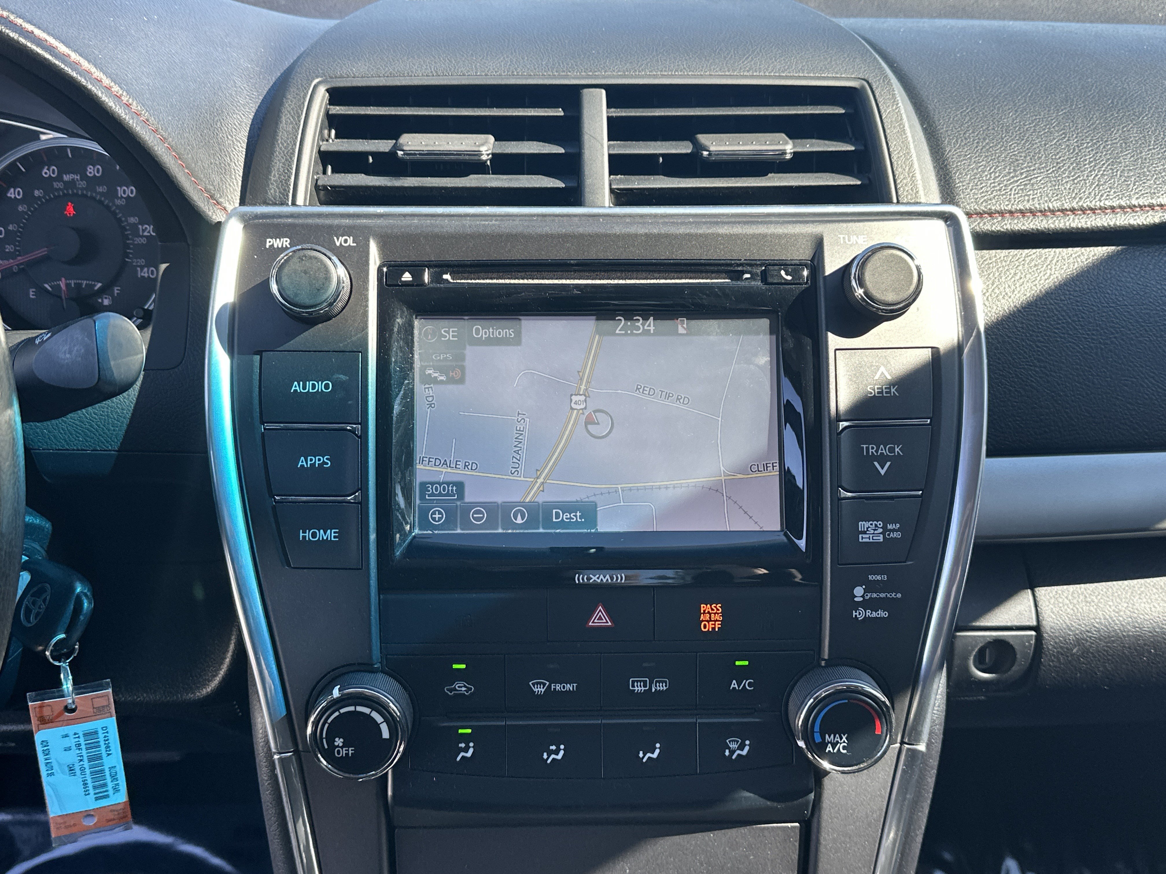 Used 2016 Toyota Camry SE FWD image 24