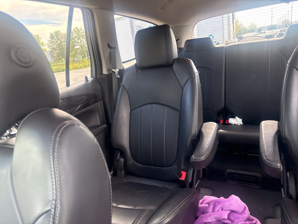 Used 2016 Buick Enclave Leather AWD/4WD image 6