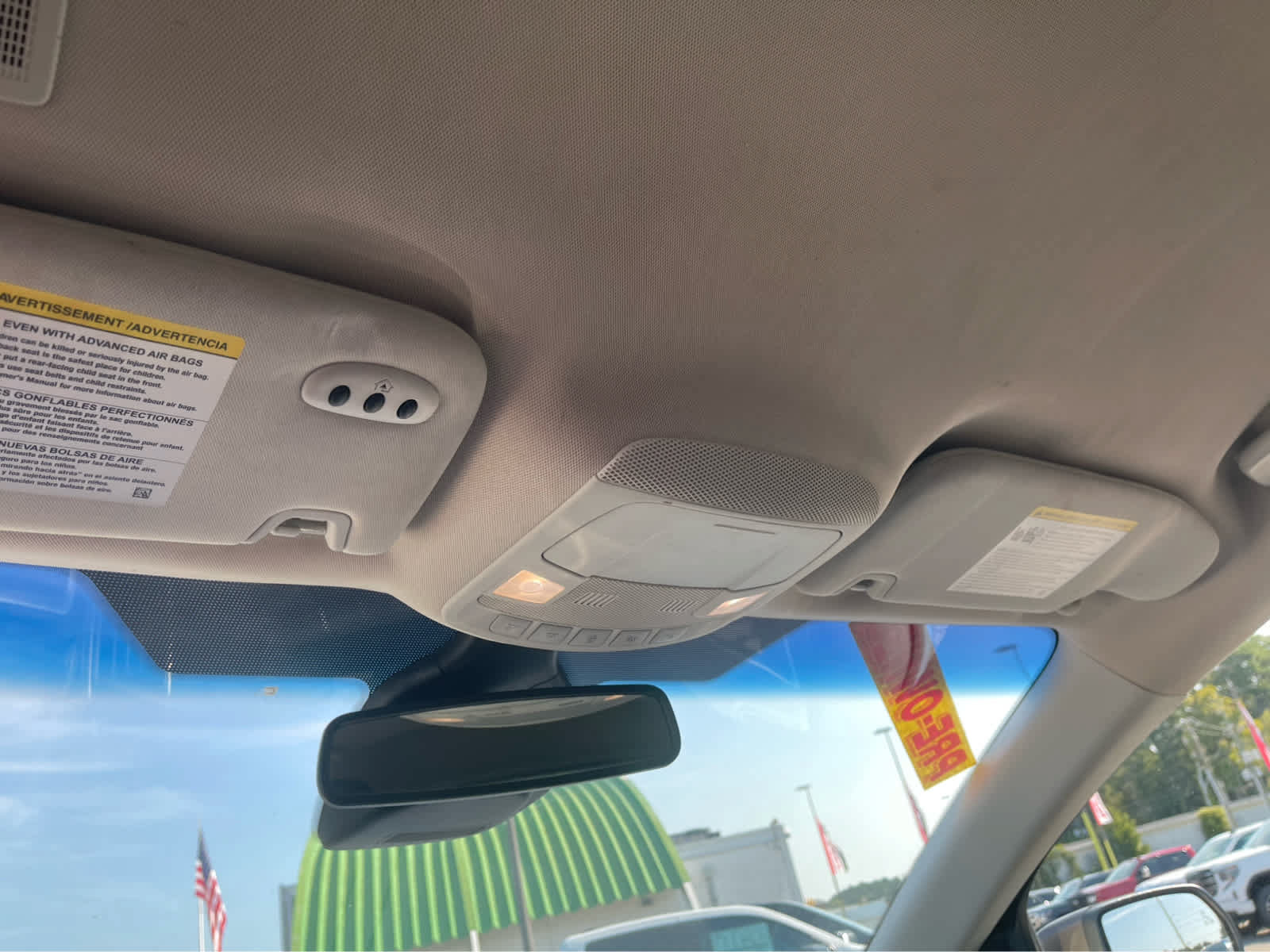 Used 2019 Ford Edge Titanium FWD image 18