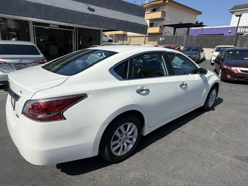 Used 2014 Nissan Altima 2.5 S FWD image 2