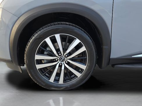 Certified 2024 Nissan Pathfinder Platinum w/ Cargo Package image 34