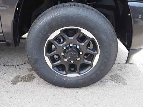 New 2025 RAM 2500 Laramie image 6