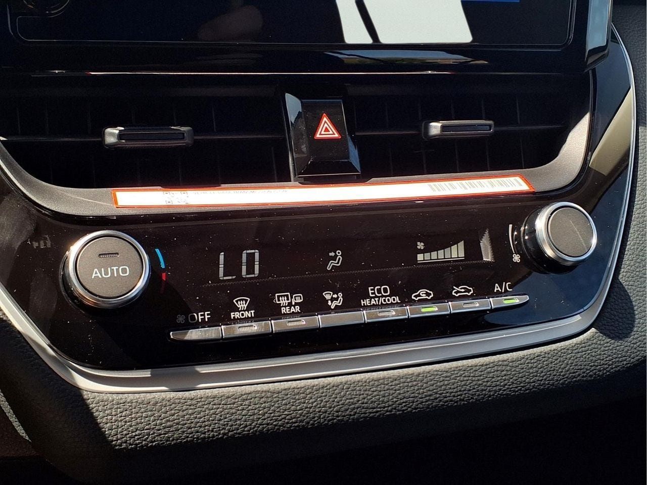 Used 2026 Toyota Corolla LE FWD image 15