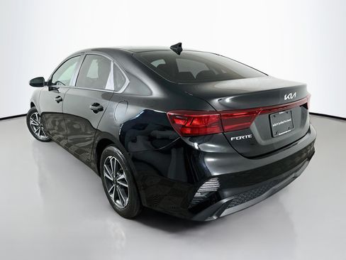 Certified 2024 Kia Forte LXS w/ LXS Technology Package FWD image 5