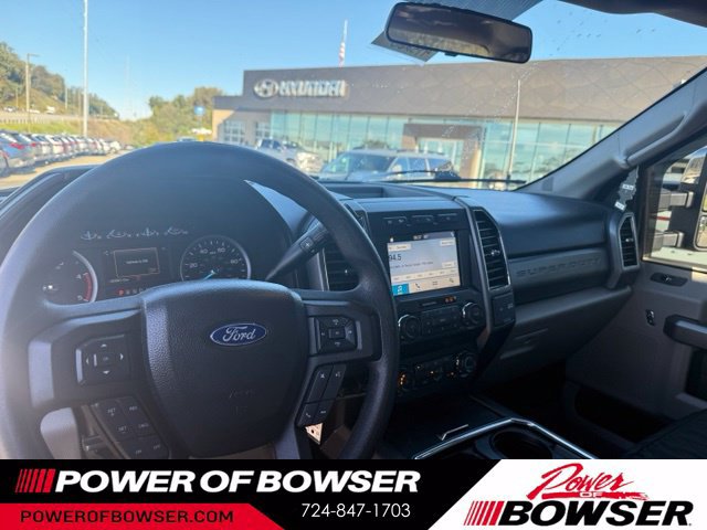 Used 2019 Ford F250 XLT w/ XLT Premium Package AWD/4WD image 2