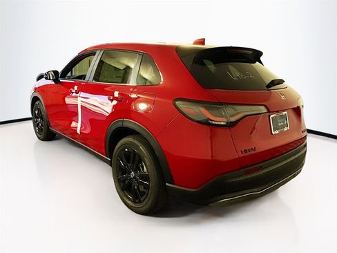 New 2026 Honda HR-V Sport image 4