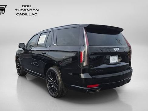 Certified 2024 Cadillac Escalade Sport Platinum w/ LPO, ONYX Package AWD/4WD image 3
