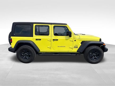 Used 2024 Jeep Wrangler Unlimited Sport AWD/4WD image 7