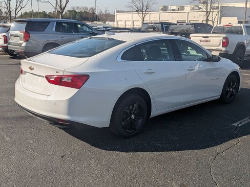 Used 2024 Chevrolet Malibu LT image 9
